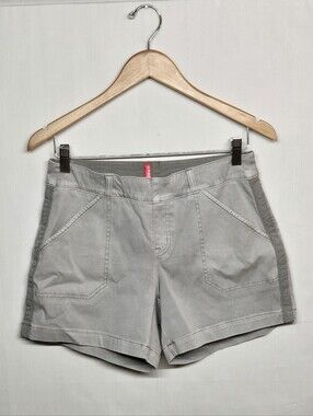 SPANX Light Gray Women's Bermuda Shorts-Size M